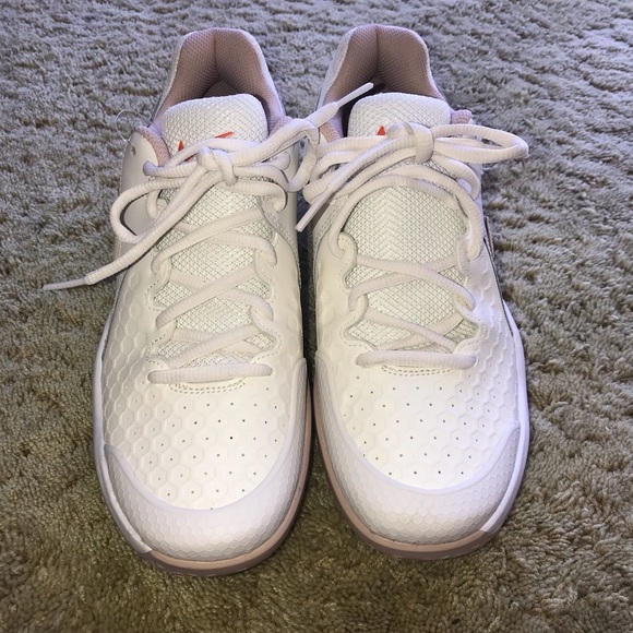 Nike Air Zoom Resistance Size 8.5 Womens - Picture 3 of 5